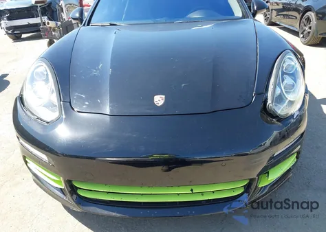 2014 Porsche Panamera E-Hybrid S z USA, uszkodzony, nr VIN WP0AD2A79EL044648